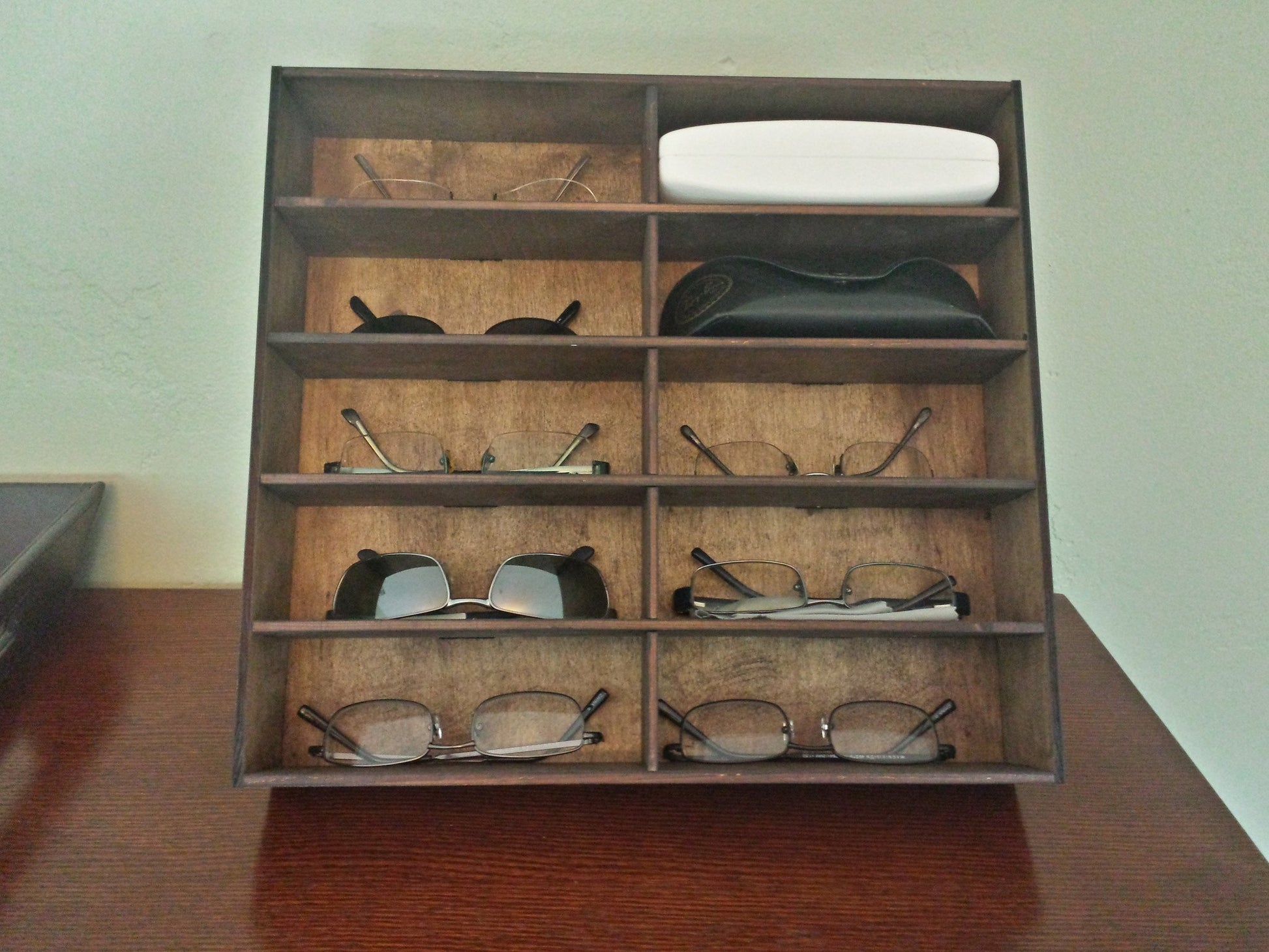 Glasses Rack