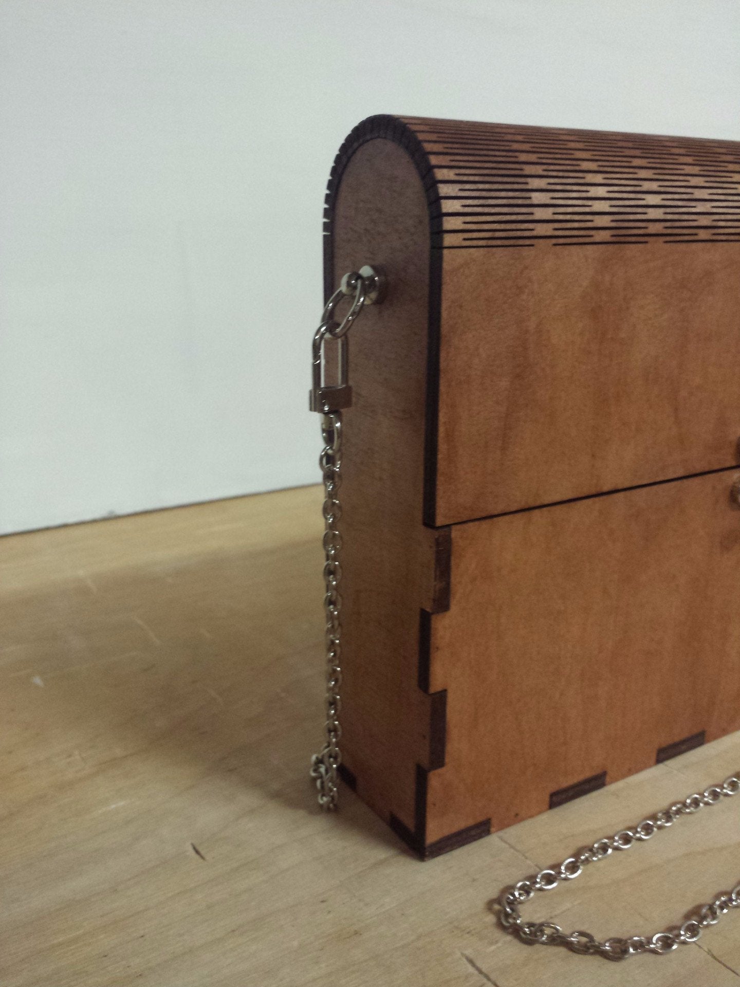 The MINI wood purse – Charred Edges